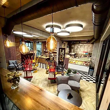 Stara-piekarnia 公寓式酒店 科沃布热格